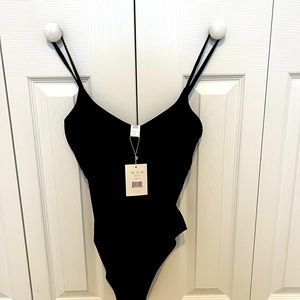 The Amalfi One Piece flat black classic Medium